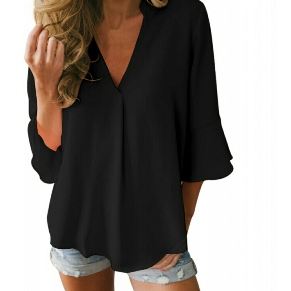 NWOT BOUTIQUE TOP